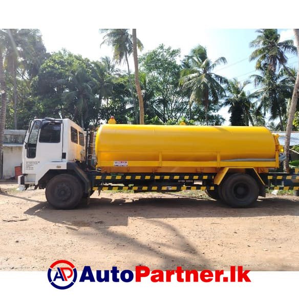 Gully Bowser Service in Weerambugedara Kurunegala