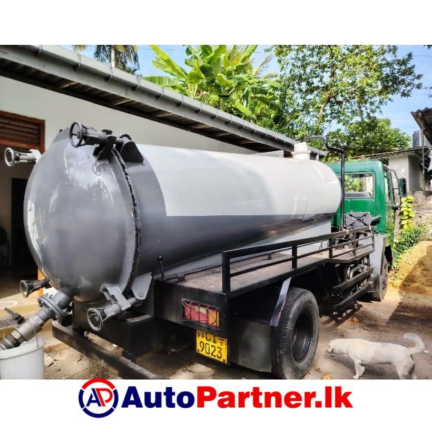 Gully Bowser Service in Kesbewa