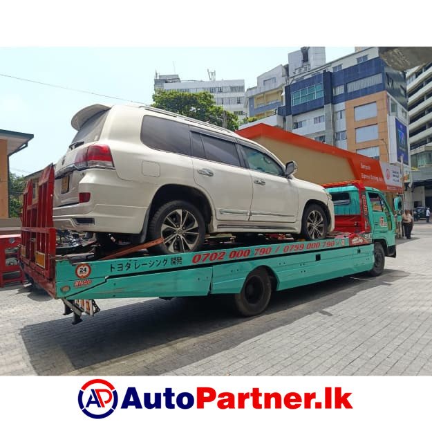 Car Carrier and Recovery Service Wattala